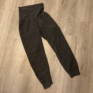 Beyond the bump maternity joggers. Dark gray.